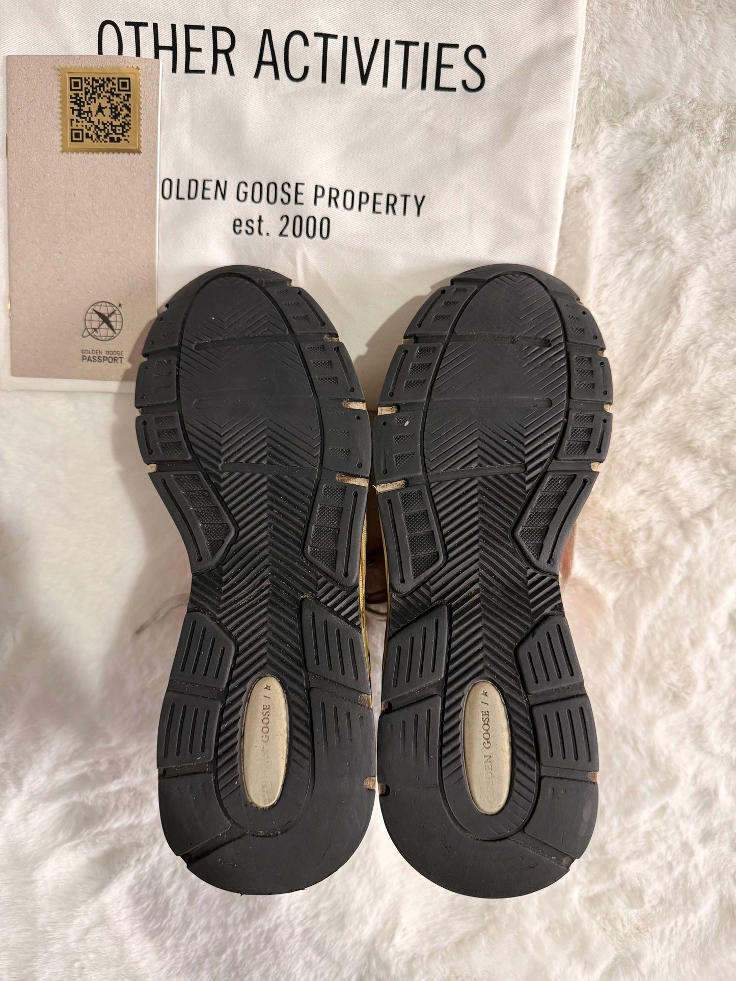 Golden Goose Dad Star Gold